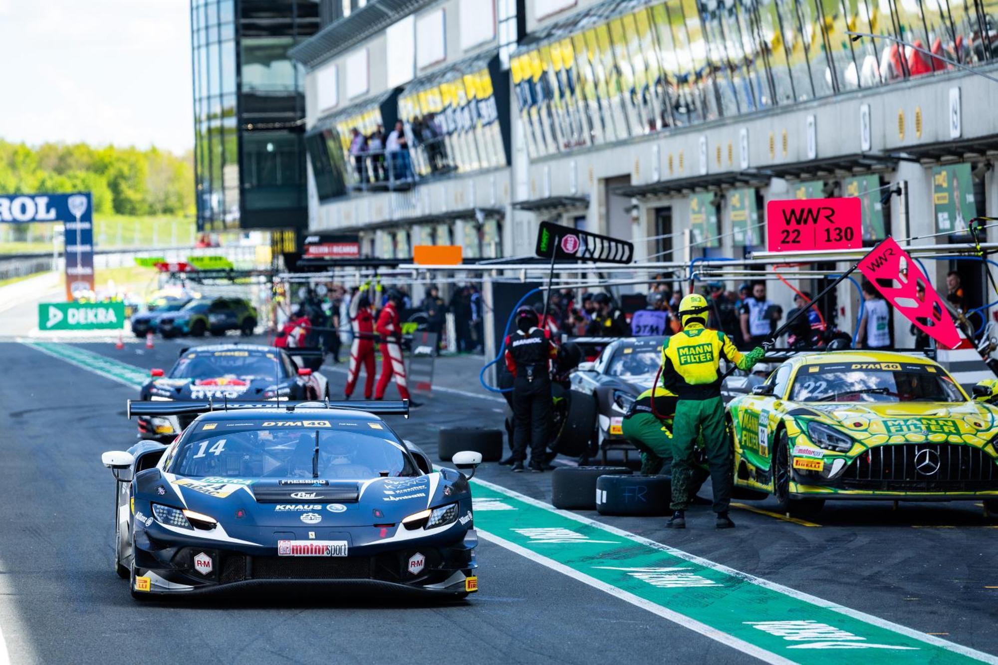 Hotel Motorsport Arena Ошерслебен Екстериор снимка